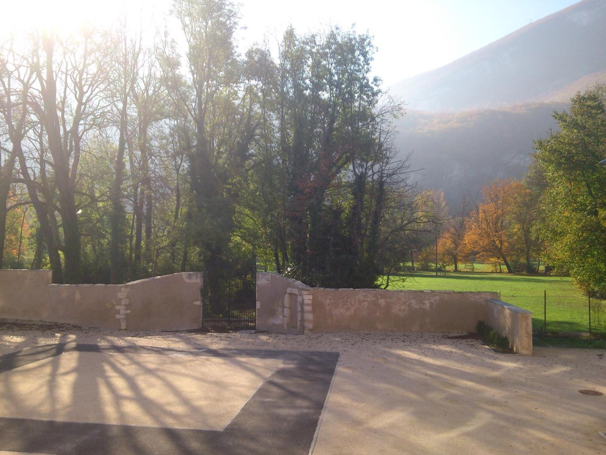 Tempologis - Chateau de la Rochette Fontaine  Buitenkant foto